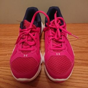 Under Armour fuchsia youth sneakers 4Y